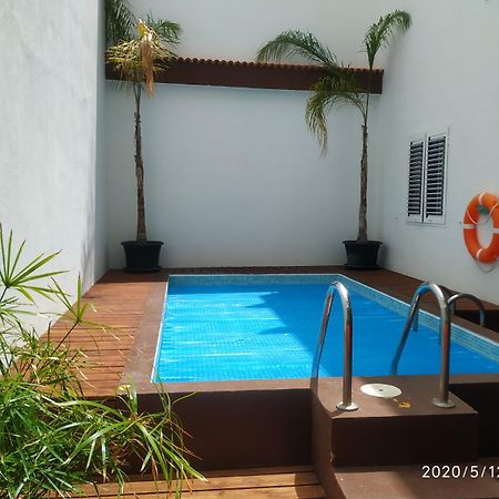 Apartamentos El Patio Los Llanos De Aridane Exteriör bild