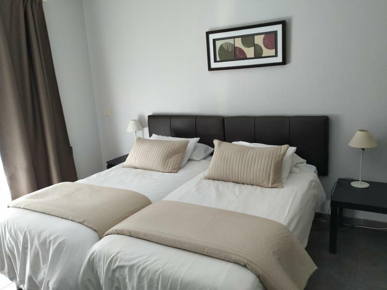 Apartamentos El Patio Los Llanos De Aridane Exteriör bild